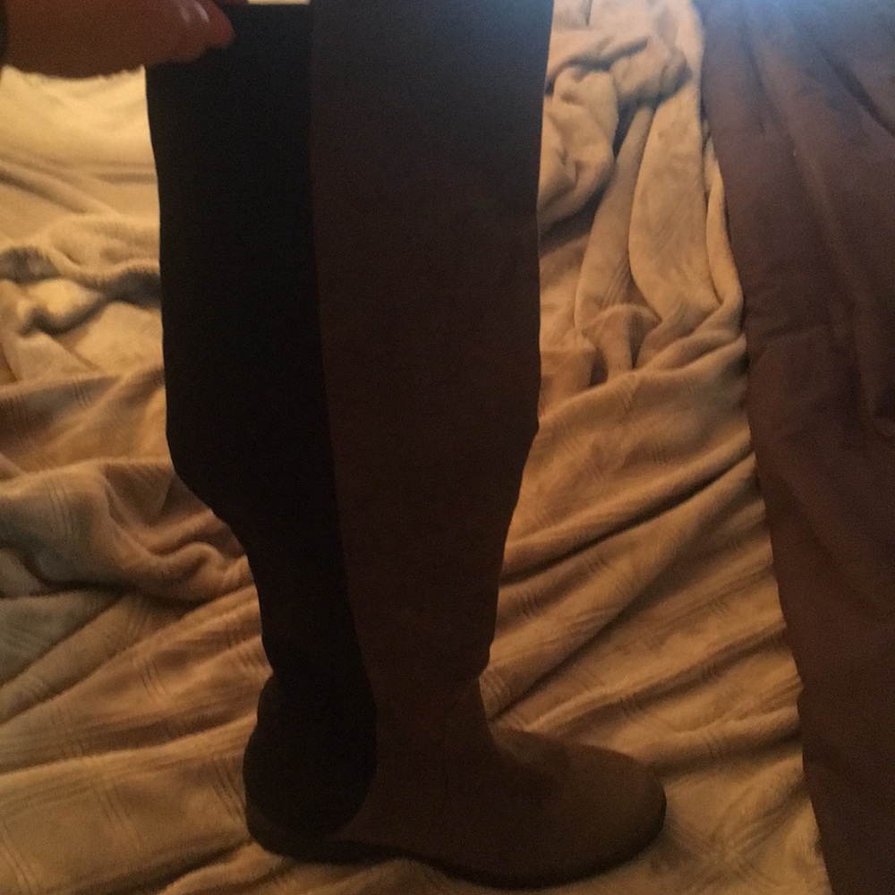 Over Knee Boot - image 4